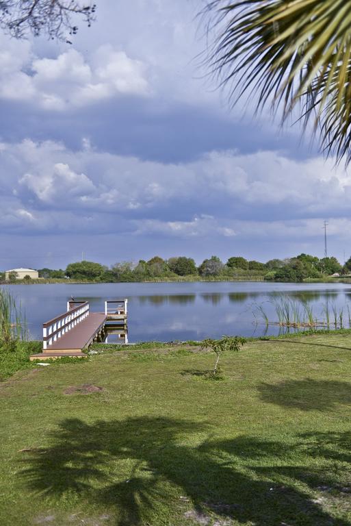 Lake Ida Beach Resort Winter Haven Exterior photo